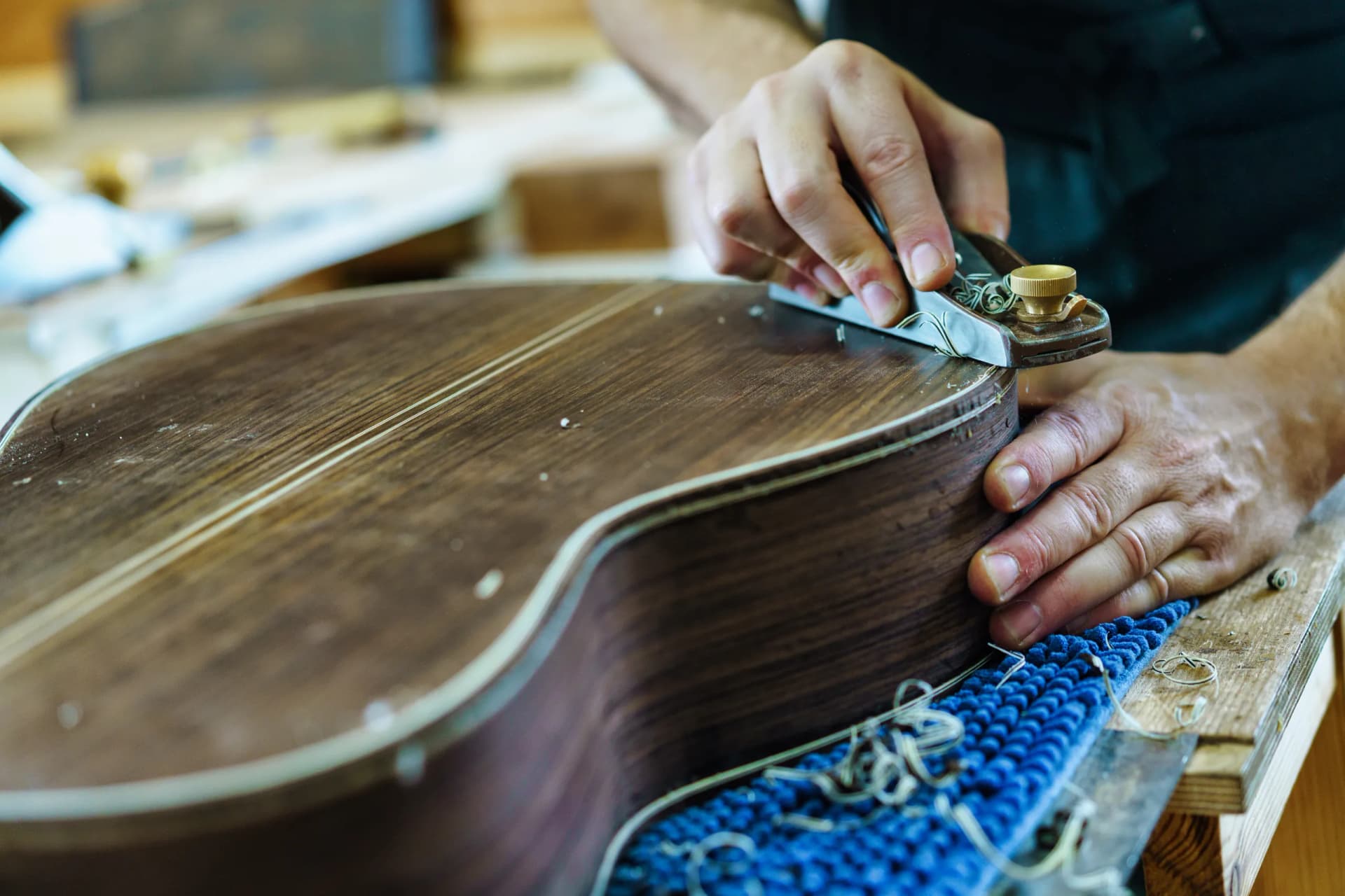 Wood Instrument French Polishing