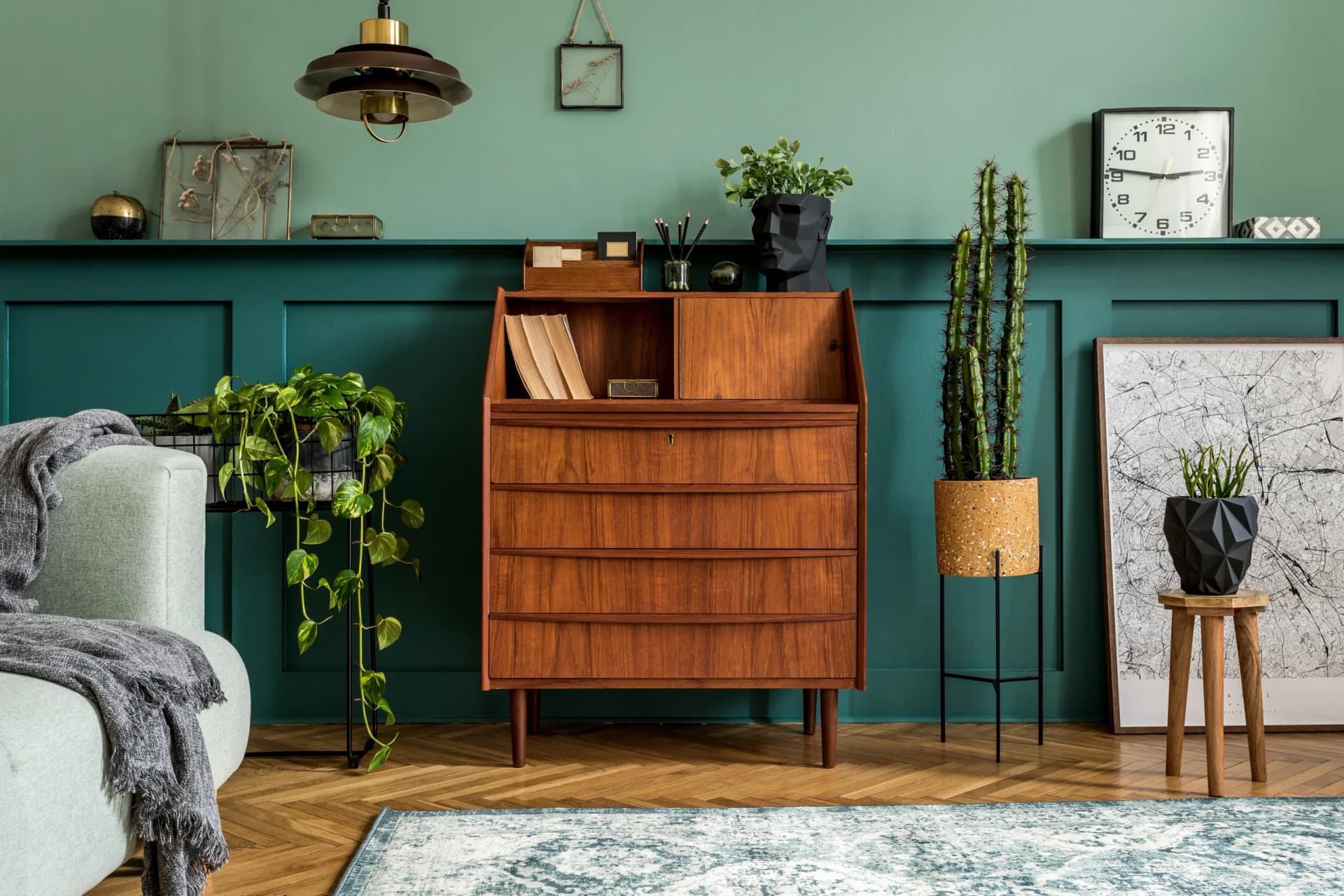 Reproduction Furniture Finishing